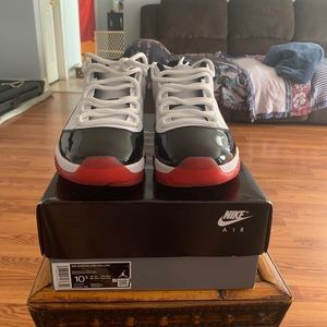 Jordan 11 Low Bred Size 10.5